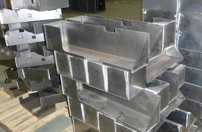 板件切割產生毛邊的原因