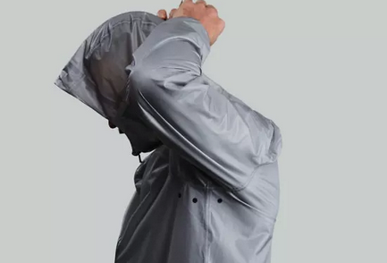 激光切割太陽能充電夾克，未來感十足！