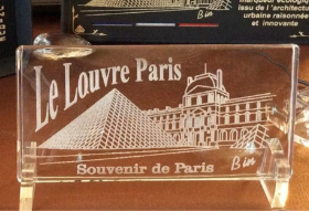 激光打標旅游紀念品，為您留住難忘一刻