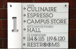 激光切割導(dǎo)向牌，再路癡也不會(huì)迷路啦