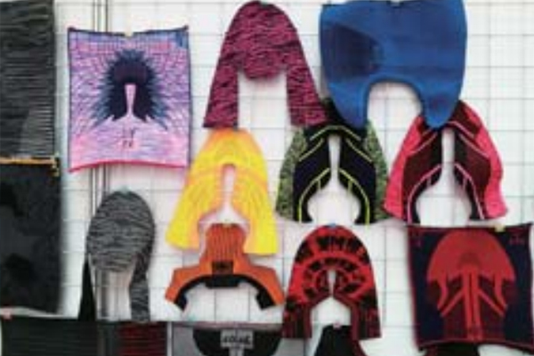 鞋面投影切割機(jī)，鞋材定位切割好幫手！