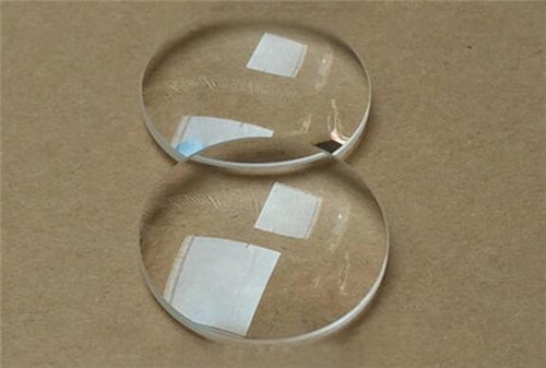 精密激光切割機在高清鏡片行業(yè)的應用 精密激光切割機在高清鏡片行業(yè)的應用