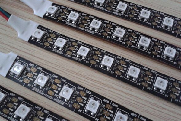 IC芯片編帶激光打碼刻字工藝解析 IC芯片編帶激光打碼刻字工藝解析