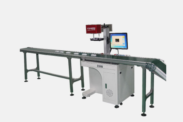 汽車后視鏡流水線自動打標(biāo)設(shè)備，助力汽車工藝改良