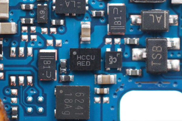 激光除膠機——芯片除膠好幫手！