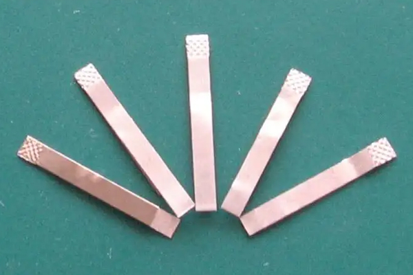 銅箔鋁箔金屬薄片專用切割機(jī)型—紫外皮秒激光切割機(jī) 銅箔鋁箔金屬薄片專用切割機(jī)型—紫外皮秒激光切割機(jī)