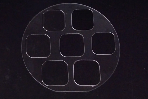 玻璃激光切割機(jī)（價(jià)格）多少錢一臺(tái)？